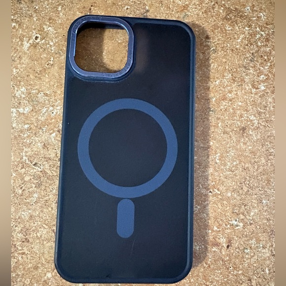 iPhone 14 case bundle - Picture 8 of 9